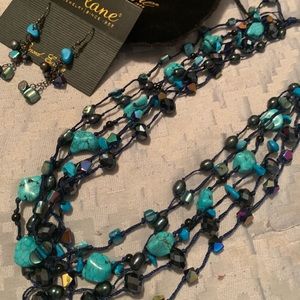 Necklace set with earrings